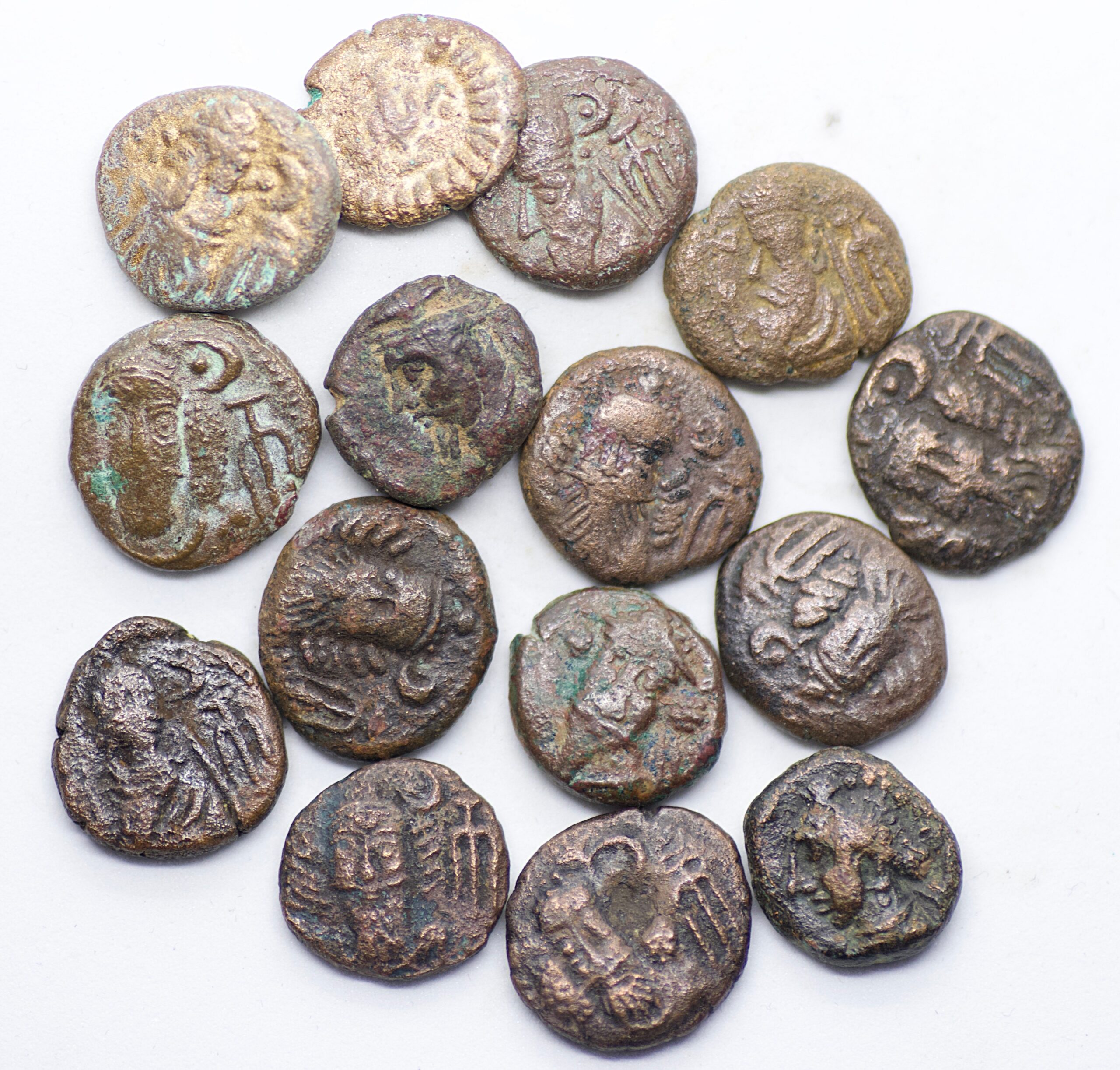 Group lot of 15 AE Elymais Drachms